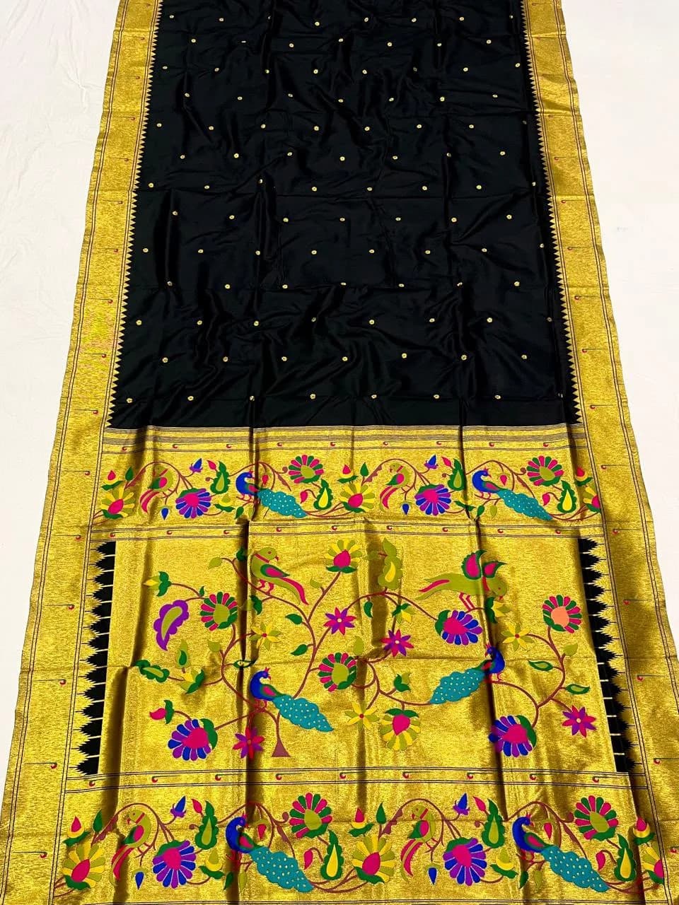 Muniya Paithani - Black